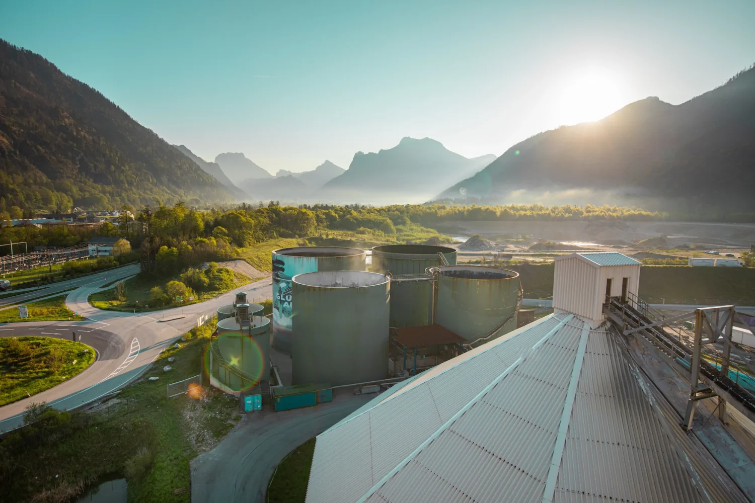 Overview of Titan Salt dryer building installation